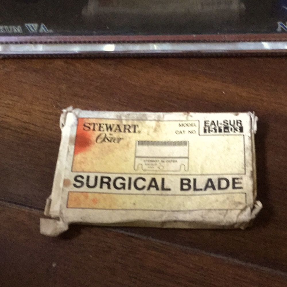 Stewart Oyster surgical blade horse barn veterinarian equine branding rodeo